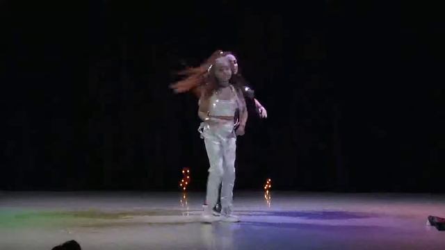 "Main Yaar Manana Ni" дуэт Малышева Наталья и Бирюкова Мария, хореография - Светлана Нигам смотреть онлайн