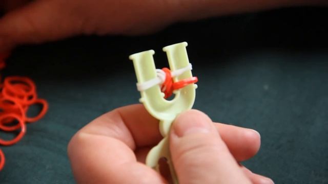 Браслет "Тротуар". ОЧЕНЬ ПРОСТОЙ! Rainbow Loom Bands смотреть онлайн