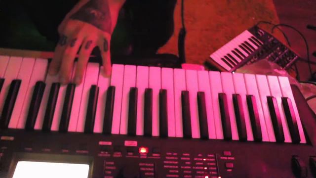 Arturia Drumbrute Impact + Arturia Mini Brute 2 + Korg Kross 2 61live performance by mpeg4 смотреть онлайн
