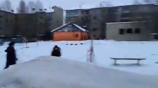 так надо кататься на горке :DDDD смотреть онлайн