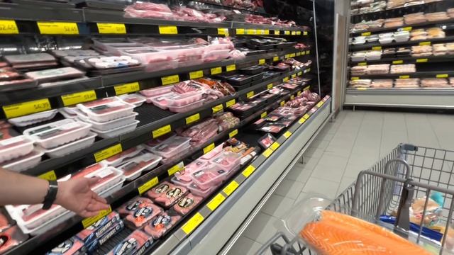 Продолжаем забег по магазинам ✨ Наши покупки смотреть онлайн