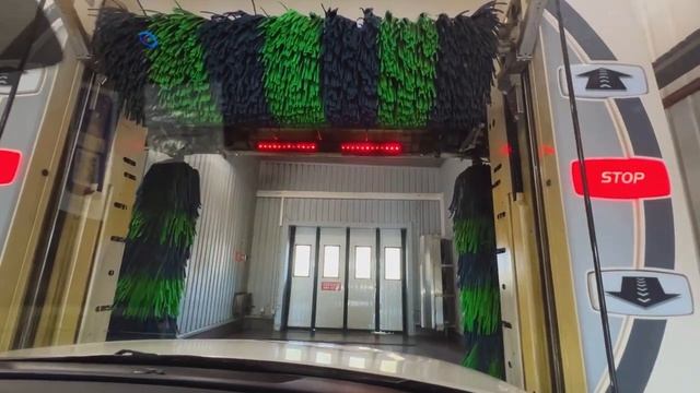 Робот мойка в Питере на АЗС. Показываем процесс! смотреть онлайн