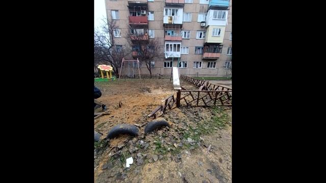 Курахово Детская площадка.mp4 смотреть онлайн