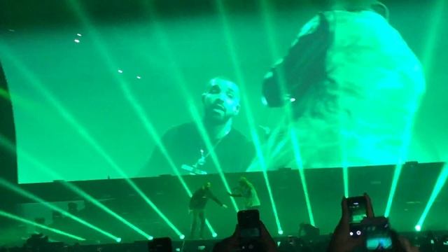 Drake brings Giggs out "Whippin Excursion" смотреть онлайн