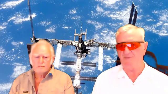 The Battler and Dick Yardley discuss the Greatest Crime in History смотреть онлайн