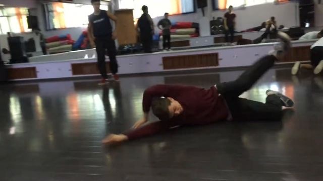 Bboy Santa-Cruz. First Universe crew. Almaty. Kazakhstan смотреть онлайн