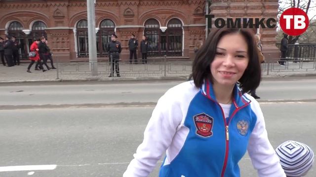 Мир, Труд, Май! Радость через край! смотреть онлайн