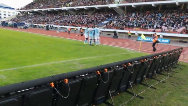 Гол Джоэля Фамейе смотреть онлайн
