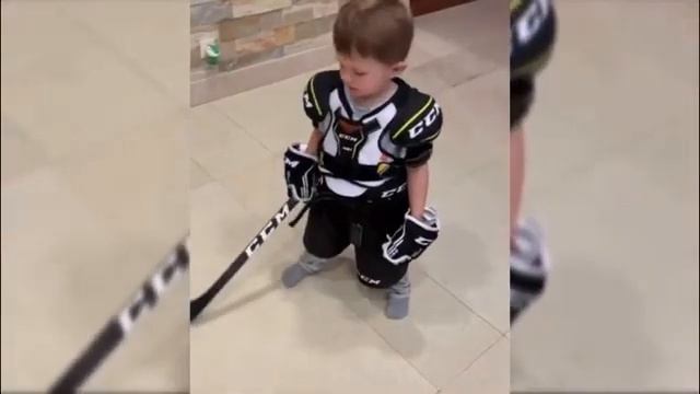 OVECHKIN JUNIOR   ПЕРВАЯ ХОККЕЙНАЯ ФОРМА СЕРГЕЯ АЛЕКСАНДРОВИЧА ОВЕЧКИНА