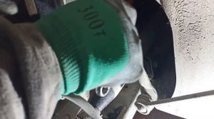 БЫСТРОЕ СНЯТИЕ ПРАВОЙ СТОЙКИ (открутив три гайки!!!) Škoda Rapid и VW  Polo