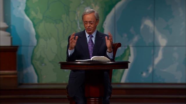 Focus on God, not your problems - Dr. Charles Stanley смотреть онлайн