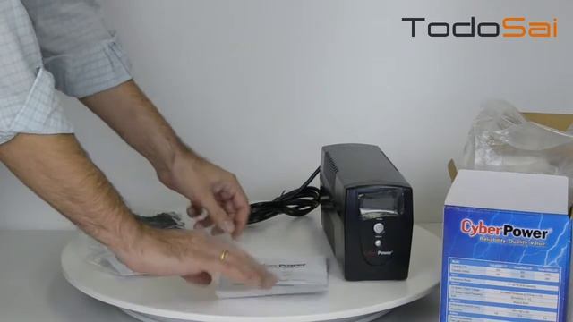 Unboxing del SAI CyberPower Value 600ELCD смотреть онлайн