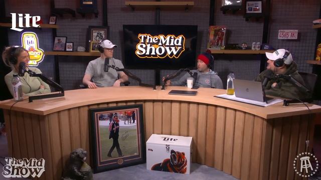 White Sox Dave Settles Debate with Lions Fan LIVE | The Mid Show Ep # 93 смотреть онлайн