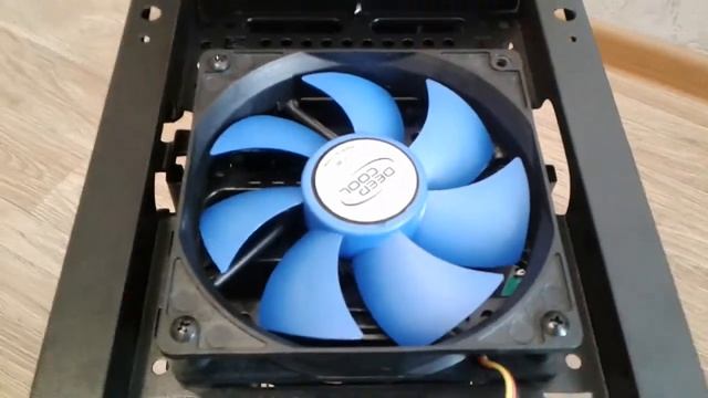 DEEPCOOL TESSERACT - установка вентилятора смотреть онлайн