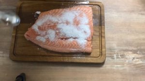 Лосось слабосоленый. Самый простой и самый вкусный рецепт.