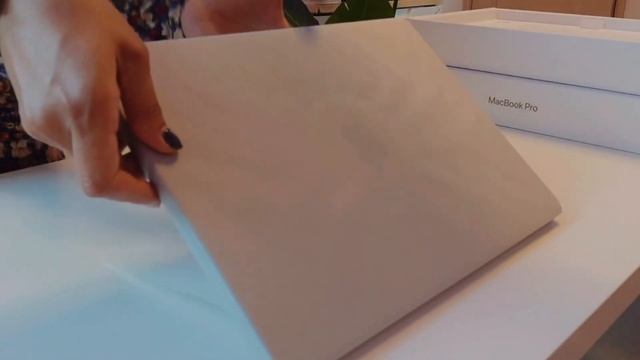 UNBOXING M1 Pro 14” MacBook Pro 2021 | Base Model смотреть онлайн