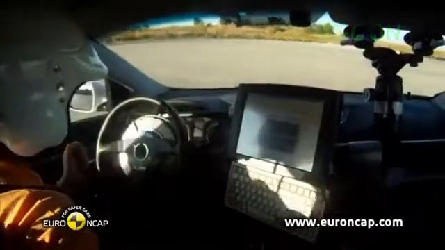 Hyundai i40 - Maksimalna sigurnost ESC sistem Euro NCAP.flv смотреть онлайн