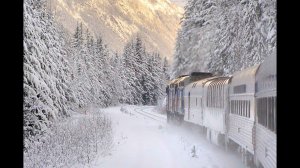 Вид из окна поезда под приятную музыку и под стук колес.