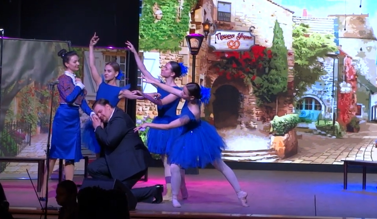 Дж. Перголези, (2) опера ''Служанка госпожа или кренделя любви''. поют О. Подлесная, А. Пермяков