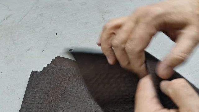 6007/44 Кроко Коричневый, т.1,3-1,5 мм.