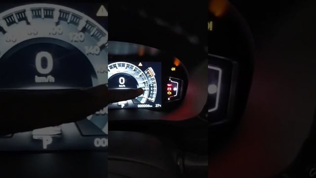 Interior depan New Xpander Cross Premium 2023 смотреть онлайн