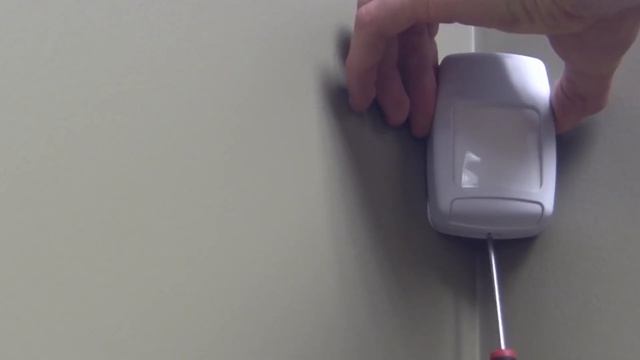 How to Replace the Battery for a Home Security Motion Detector смотреть онлайн