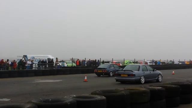 Escort mk3 v Sierra Cosworth смотреть онлайн