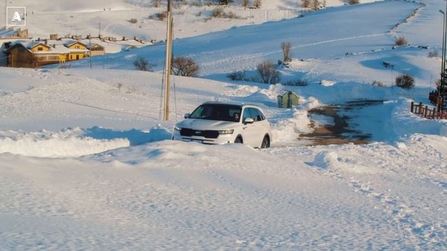 Nuova Kia SORENTO HYBRID: il turbo-ibrido FUNZIONA davvero? смотреть онлайн