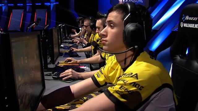 World of Tanks Гранд-финал 2016. в Варшаве ЧЕТВЕРТЬ ФИНАЛ NAVI vs KAZNA KRU. смотреть онлайн