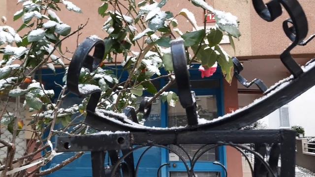 Зима в Стамбуле /Istanbul'da kar смотреть онлайн