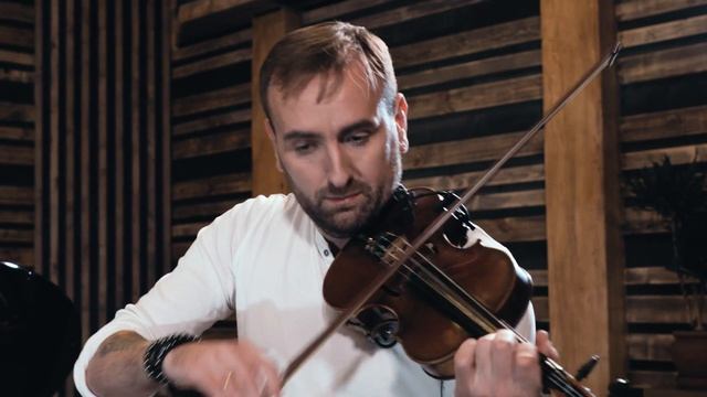AC/DC & Vivaldi - Thunderstruck & Spring (Bozhyk Duo - скрипка/фортепіано) смотреть онлайн