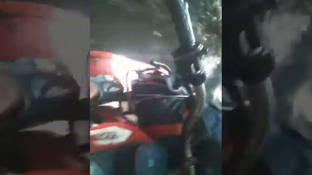 ЗИМ 350 по лесной дороге. смотреть онлайн