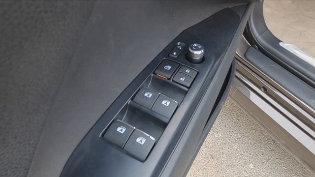 Buy Toyota Camry 2020 or wait for the Camry 2021 – Full Review + POV Drive смотреть онлайн