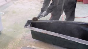Алмазным кругом легко резать стеклопластик с помощью Dynabrade арт. 52436