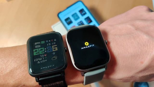 Amazfit GTS распаковка рядом с GTR 42 мм. Жена не оценила. смотреть онлайн