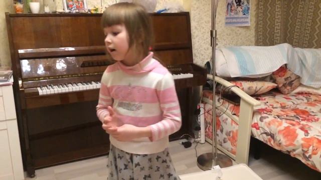 Саша делает трюки смотреть онлайн