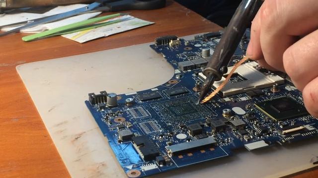 Lenovo Z500 замена видеокарты NVIDIA GT740M. IT Master сервис