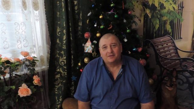 МОТО ВИКТОРА ПОЗДРАВЛЯЕТ С НОВЫМ ГОДОМ смотреть онлайн