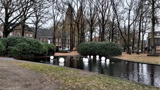 Naarden - Bussum - Bussum - Zuid смотреть онлайн