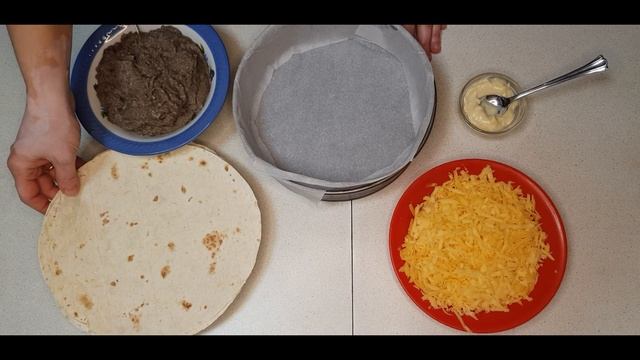 Швидкий пиріг з грибами та сиром на основі тонкого лаваша