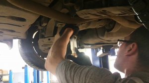 Замена масла в редукторе заднего моста BMW F30