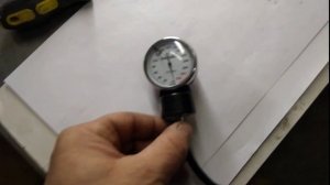 Регулировка давления насоса дизельной тепловой пушки манометром (бабушкин тонометр).