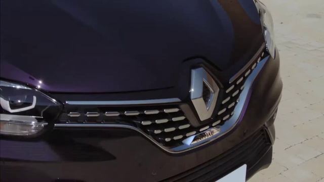 2017 Renault Grand Scenic Initiale Paris | Genuine Elegance French Style. смотреть онлайн