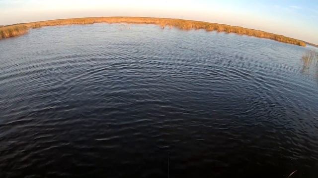 УДАЧНАЯ И ОЧЕНЬ КРАСИВАЯ ОСЕННЯЯ РЫБАЛКА КАСТИНГОВОЙ СЕТЬЮ С ЛОДКИ или КТО ИЩЕТ ТОТ ВСЕГДА НАХОДИТ. смотреть онлайн