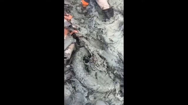 Спасение моего эндуро мотоцикла из глиняного карьера | KAYO K1 MX смотреть онлайн