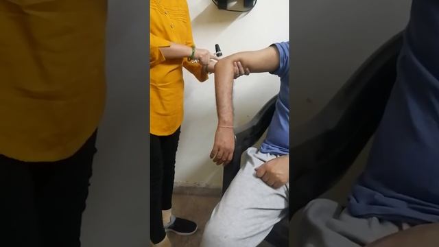 Tricep Reflex - Physiology Practical