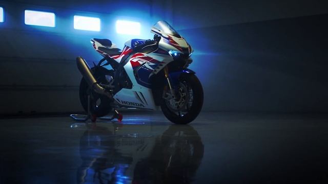 2022 파이어 블레이드 CBR400 900의 영혼을 이어받다 HONDA CBR1000 RR SP R смотреть онлайн