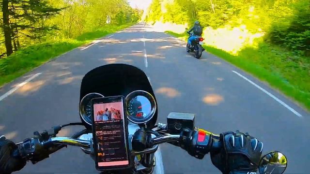 L'Auvergne à moto vue du ciel ( Spécial post-confinement ) смотреть онлайн