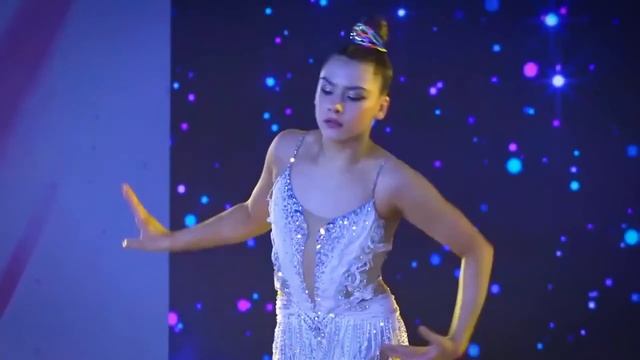 Красить нельзя помиловать: уродуют или украшают гимнасток новой модой на макияж и прически? смотреть онлайн