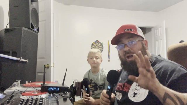 JAMELO Wireless Microphone System смотреть онлайн